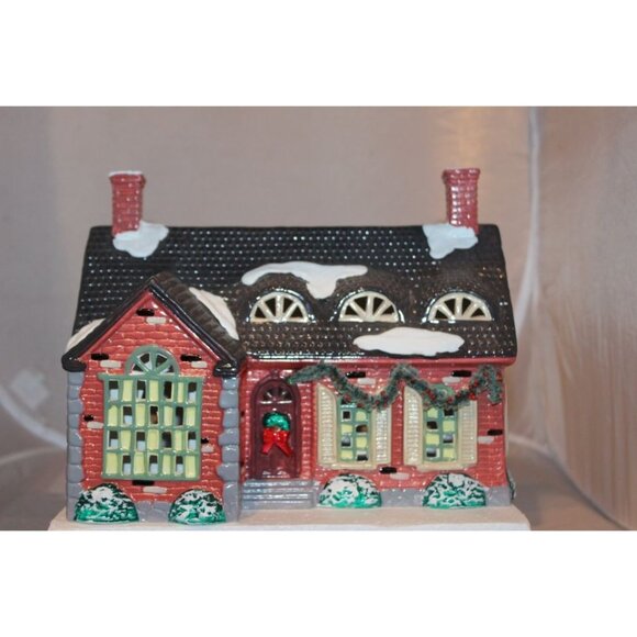 Dept 56 Snow Village - Stonehurst House - Picture 1 of 7